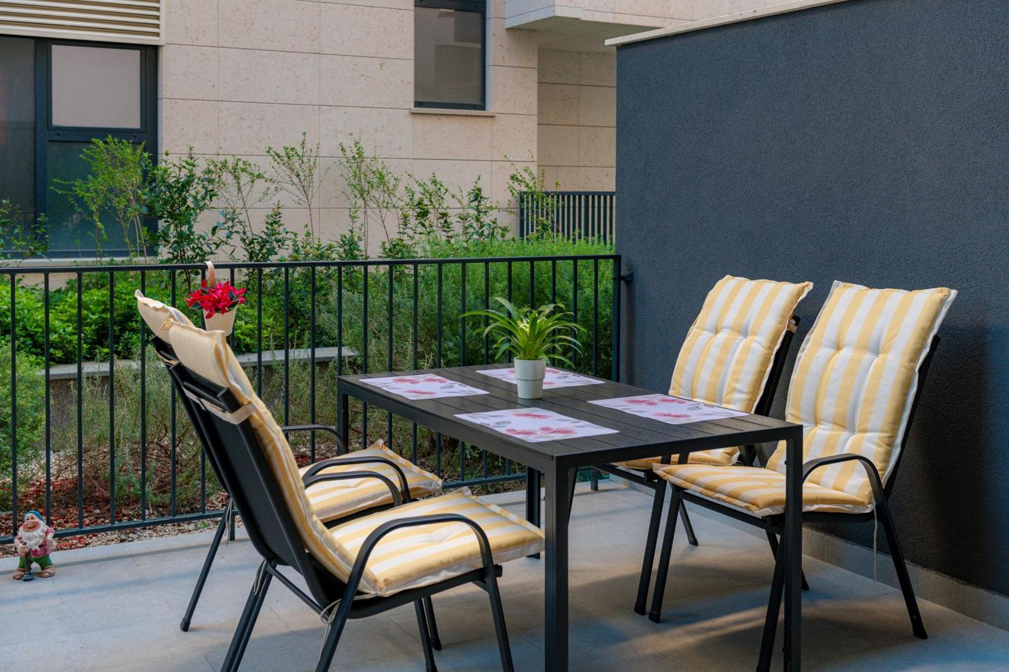 Lupo Gravosa Free Parking Apartment ดูบรอฟนิก ภายนอก รูปภาพ